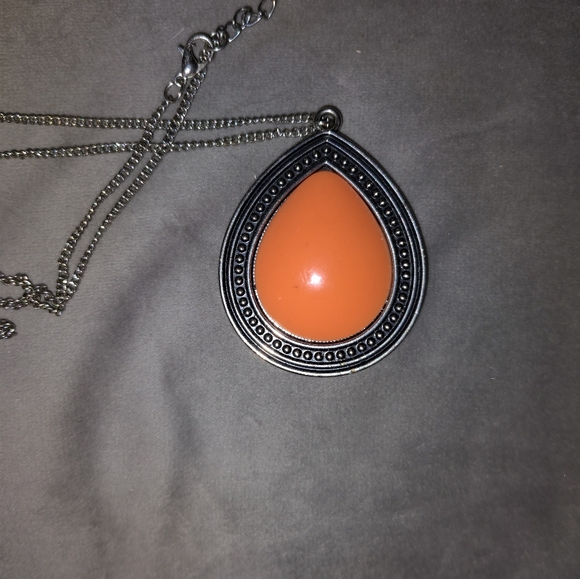 Stylish Necklace - Picture 3 of 3